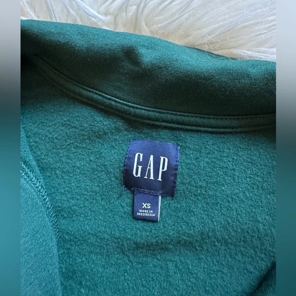 GAP Johnny collar pullover sweatshirt